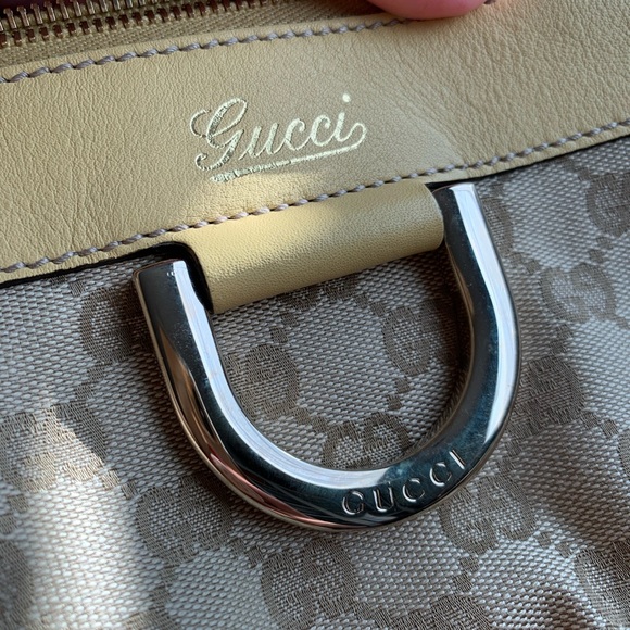 Gucci Crossbody Bag in great used condition - Picture 6 of 8